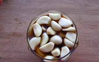 翡翠原石陈醋的简单介绍