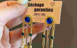 戴银耳环过敏能带黄金耳环吗,戴银耳环过敏能带黄金耳环吗女