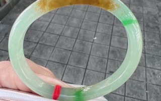 2001年左右翡翠价格2000年时的翡翠价格