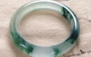 5000元买了一个翡翠手镯，不知道值不值这个价？