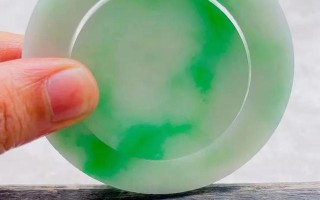 包含毛坯翡翠手镯市场的词条