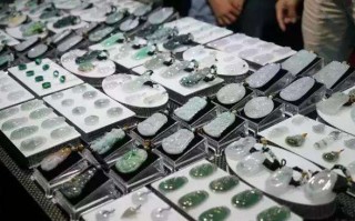 缅甸翡翠知识大全,缅甸翡翠的特点与鉴定