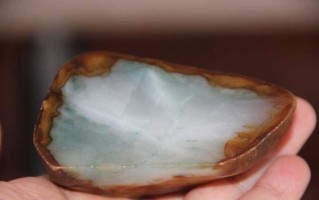 翡翠原石的基本知识,翡翠原石的基本知识图片