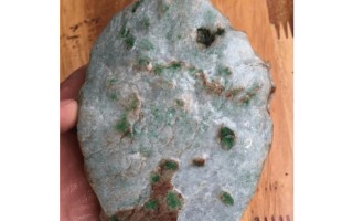 翡翠原石图片文字详解,翡翠水石原石图片