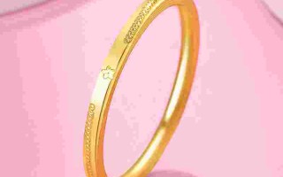 黄金戒指女士戴哪个手更招财,黄金戒指