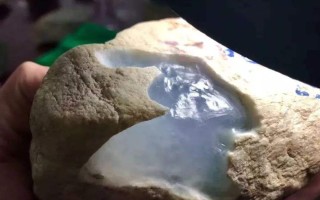 翡翠原石开窗类型翡翠原石开窗怎么辨别