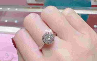 周大福求婚戒指周大福求婚戒指盒