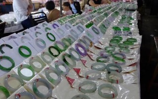 玉翡翠知识付费,翡翠对比和田玉