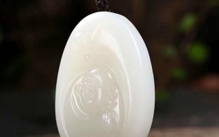 单位发年终奖，一种选择是一块价值10万的保真和田玉原石，另一种选择是8万元现金，让你二选一，你会选哪个？为什么？