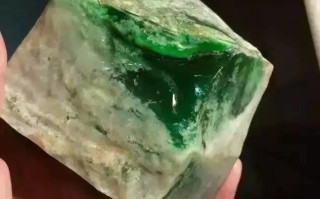 贵州原石翡翠,贵州原石翡翠图片