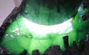 淘宝上买的翡翠原石的简单介绍