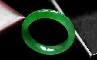 翡翠手镯讲解知识,关于翡翠手镯的几个常识及特点