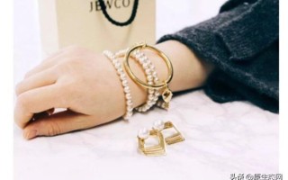 重叠色翡翠手镯图片豆青色翡翠手镯图片