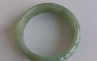 翡翠怎么识别真假的方法紫光灯图片,翡翠怎么识别真假的方法