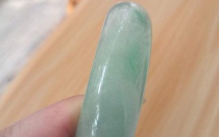 雾露河翡翠价格鉴定在线24时免费鉴定和田玉