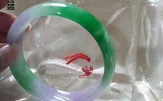 朋友圈翡翠手镯是真的吗淘宝拍卖翡翠手镯被骗