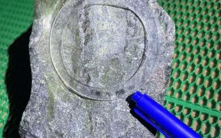 翡翠原石打灯各类表现,翡翠原石灯光表现分析