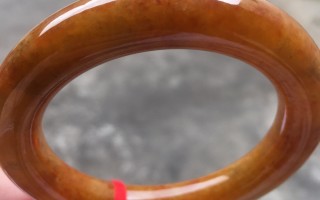 翡翠拍卖价格的简单介绍