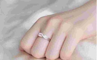 求婚戒指戴女孩哪个手指求婚戒指戴女人哪个手