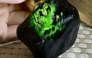 格应角翡翠成品翡翠原石格应角皮好的特点