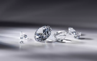 钻石与锆石怎么样用肉眼区别钻石和锆石肉眼有什么区别