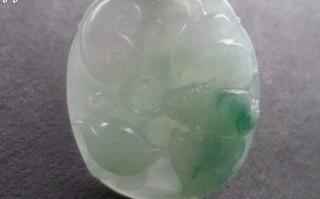 翡翠吊坠价格是多少翡翠吊坠图片与价格