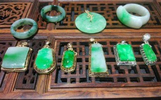 关于老王说翡翠专业知识讲解的信息