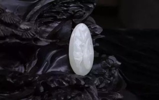 天山翡翠原石图片大全,好的翡翠原石