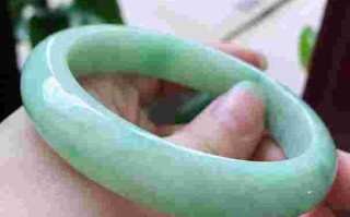翡翠30017000元手镯1680翡翠手镯价格