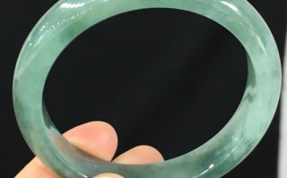 翡翠手镯款式介绍翡翠手镯寓意