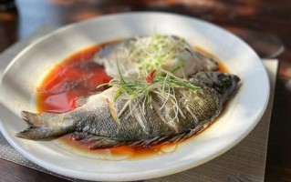 翡翠斑鱼价格,翡翠玉牌子图片