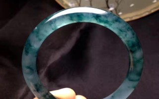 好的翡翠手镯 果露网好的翡翠手镯的特征