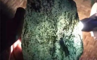 江苏囤翡翠原石江苏原石翡翠