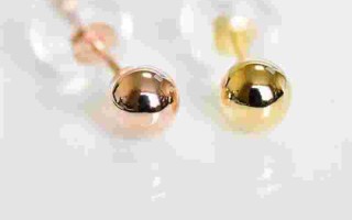 购买黄金耳环选购技巧和方法购买黄金耳环选购技巧