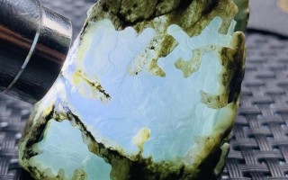 翡翠及原石翡翠常识之原石