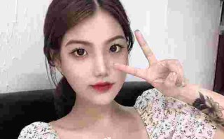 抖音小月月叫什么名字,抖音月月大小姐照片