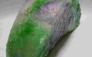 x光照翡翠原石翡翠原石起荧光怎么看