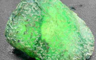 冰种飘绿翡翠原石价格冰种飘绿花翡翠什么档次