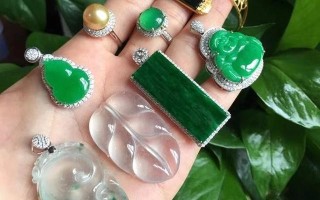 买翡翠时应该注意什么？怎么去辨别翡翠的价值？