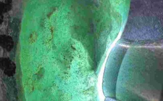 翡翠原石在哪里买,翡翠原石在哪可以卖出去