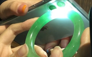手电筒怎么看翡翠手镯优化,冰种翡翠