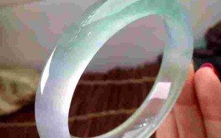 翡翠玻璃种冰种手镯冰种玻璃翡翠手镯