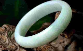 翡翠手镯平时可以接触温水吗视频,翡翠手镯平时可以接触温水吗