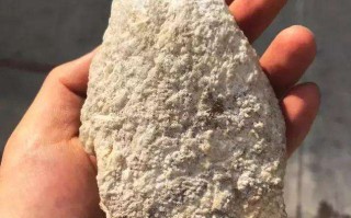 白皮翡翠原石图片白翡翠原石图片