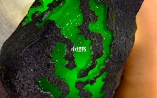 切翡翠原石图片,缅甸翡翠原石开切视频