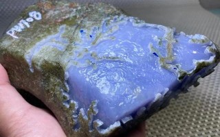 玻璃种紫罗兰翡翠手镯原石紫罗兰翡翠镯子价格