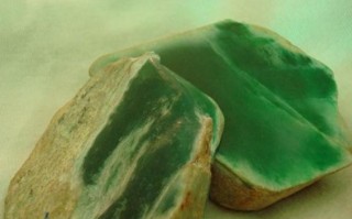 翡翠原石怎样切开？