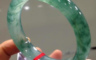 翡翠飘蓝花手镯价格,冰飘蓝花翡翠手镯价格