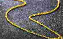 老凤祥3000左右金项链卖黄金去金店好还是上门回收