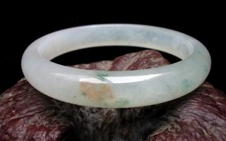 翡翠有“棉”就是次品吗？